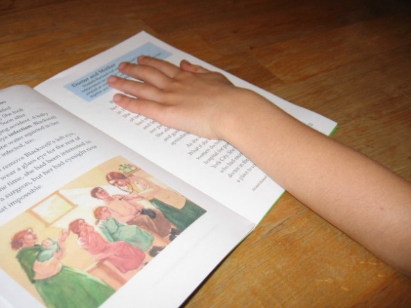 This reading comprehension strategy will help kids learn to read with purpose, summarize, and remember what they read. 