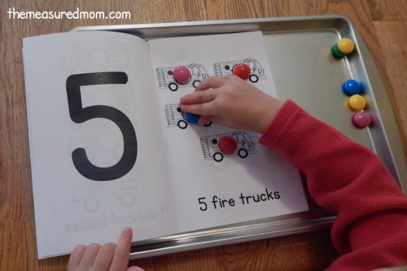 This free counting book is perfect to use alongside a transportation theme in preschool! 