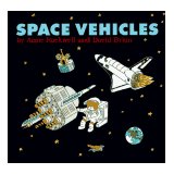 一大堆关于太空主题的书在学前或幼儿园!