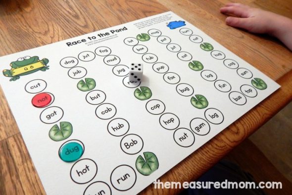 I love how simple these games are for teaching CVC words. Just print and play! Awesome to use with other short vowel activities. 