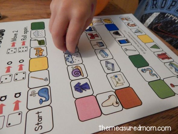 Teach long vowel sounds with this set of 26 free games! Such a great addition to your other long vowel activities. 