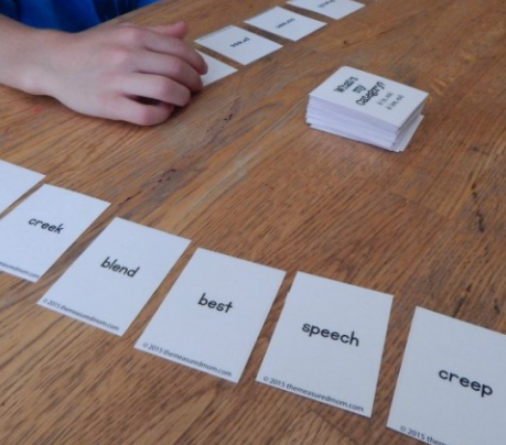 Spelling game for short e, ee, and ea words - The Measured Mom