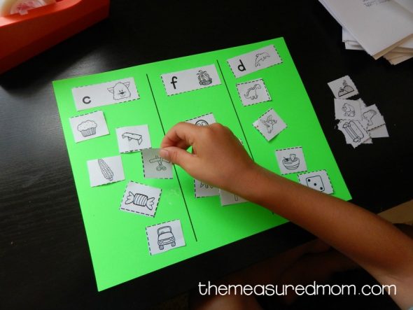 picture sort for beginning sounds 2