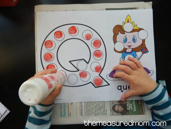 Try these simple letter Q activities for 2 year olds!