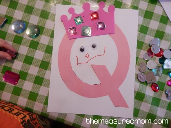 Try these simple letter Q activities for 2 year olds!